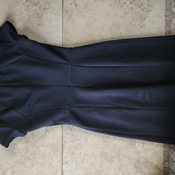 WHBM BLACK DRESS - Picture 4 of 5